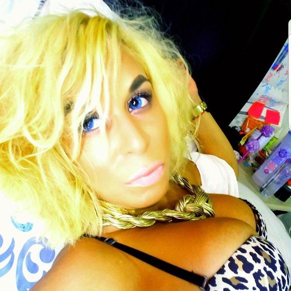 Meet your Posher, Jennifer - Picture 1 of 1